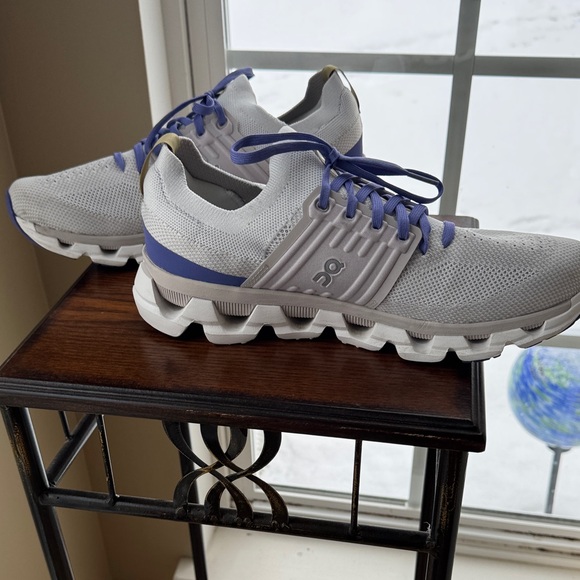 On Running Women's White/gray and Purple Sneakers - Picture 9 of 9